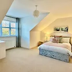 Braeview House