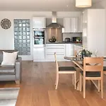 Highland Apartments By Mansley