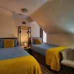 Pitfaranne Guest House