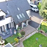 Pinewood Cottage Apartment & B&B Inverness