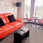 Modern 1 Bedroom Apartment Central Inverness City