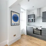 The Glenmoriston Townhouse Hotel