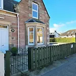 Inverness City 4 Bedroom House Free Parking