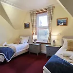 Inverness City 4 Bedroom House Free Parking