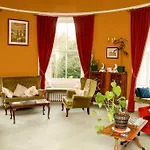 Glendruidh House