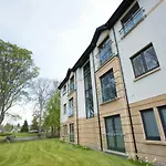 42 Hedgefield House