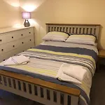 41 Larchwood Drive Holiday Home