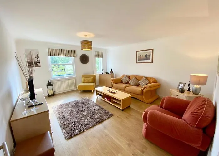 Riverside Gardens Apartment