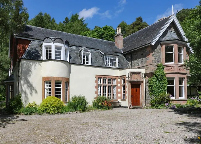 Bearnock Lodge