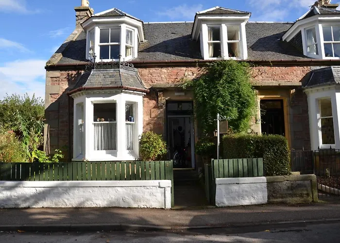 Averon House