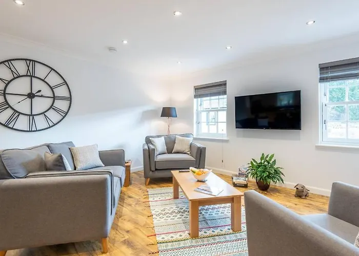 Stylish & Modern Apartment