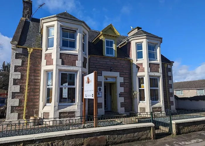 The Coo\'S Guest House