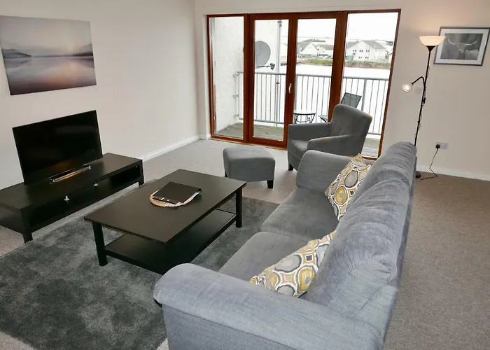 Harbour View Penthouse Apartment