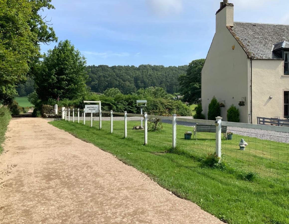 Guest house Antfield Farm House Inverness