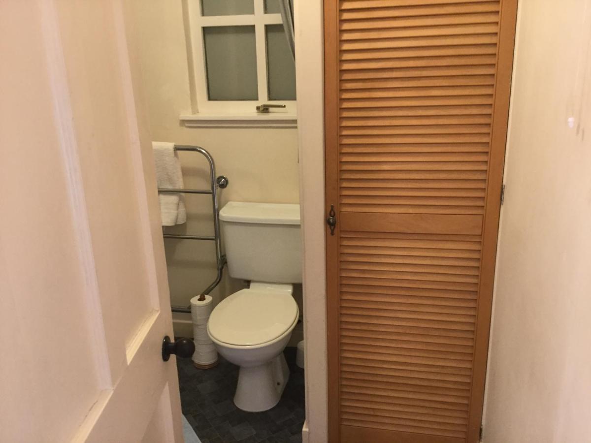 Three-bedroom Old Free Parking *