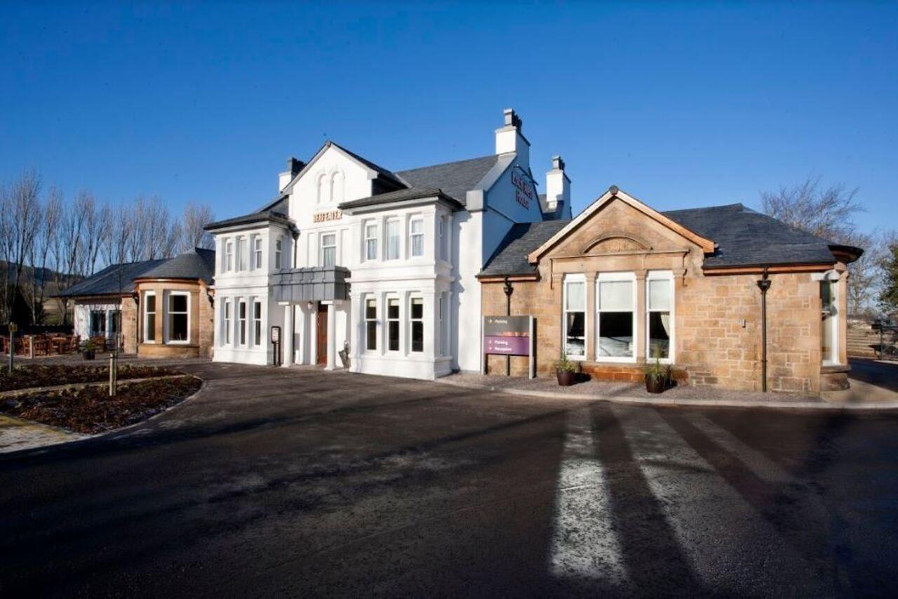 Premier West Hotel 3*