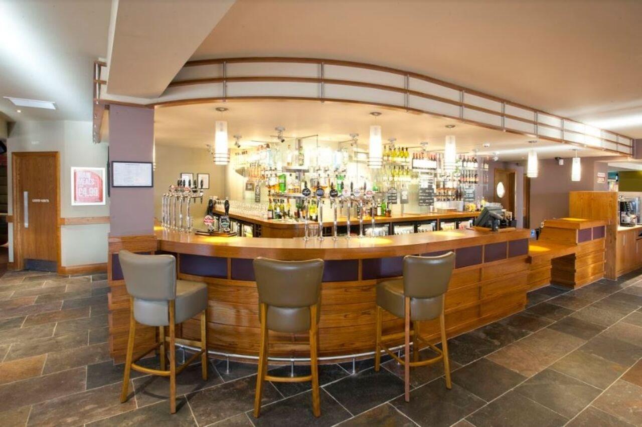 Premier West Hotel