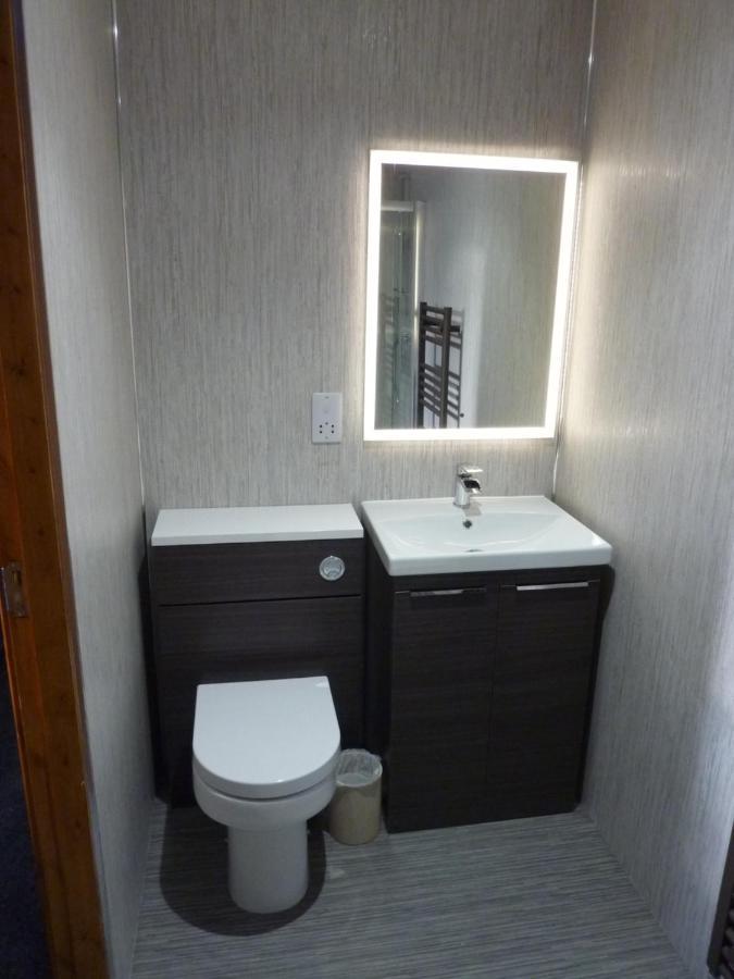 Inverness. Private Double With En Suite. Only. Bed & Breakfast Inverness