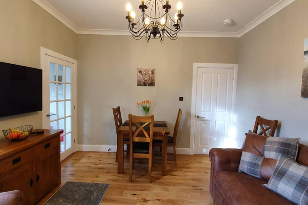 Smart & Stylish In The Centre Apartment