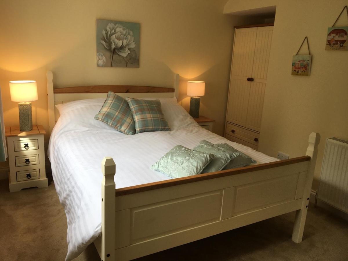 Crescent Corner, Holiday home *