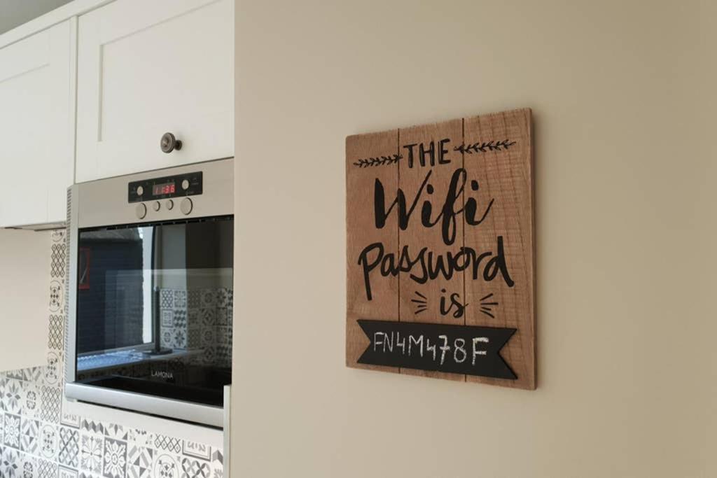 Apartment Smart & Stylish In The Centre Inverness