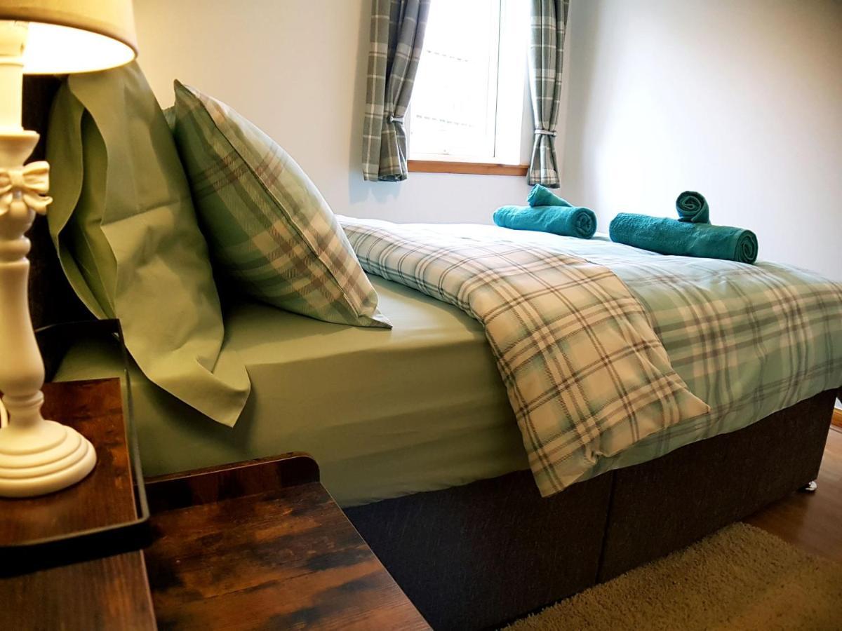 Apartment Hill View 2 Bedroom Free Parking Inverness