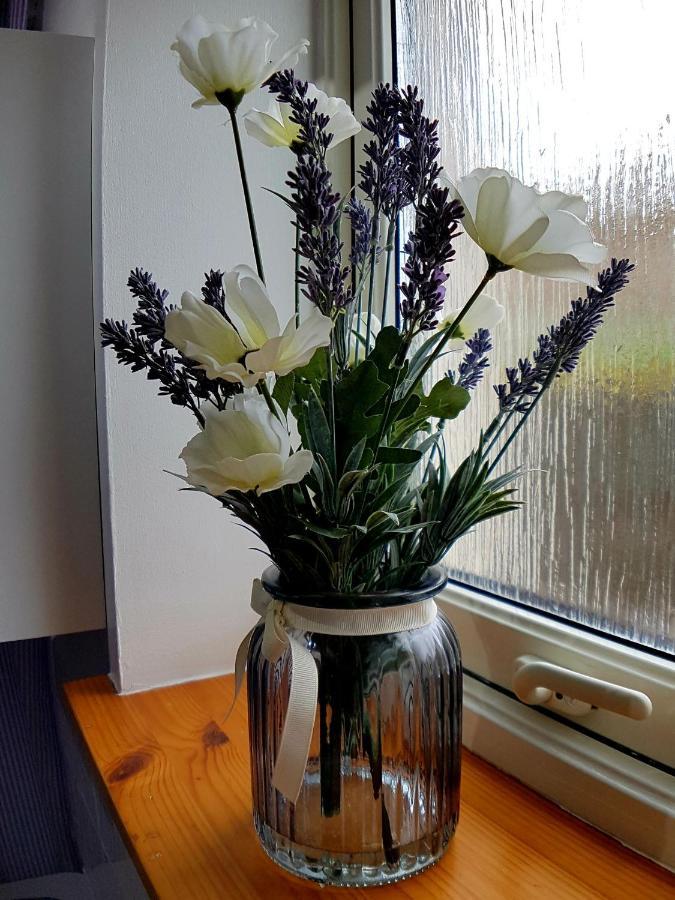 Apartment Hill View 2 Bedroom Free Parking Inverness