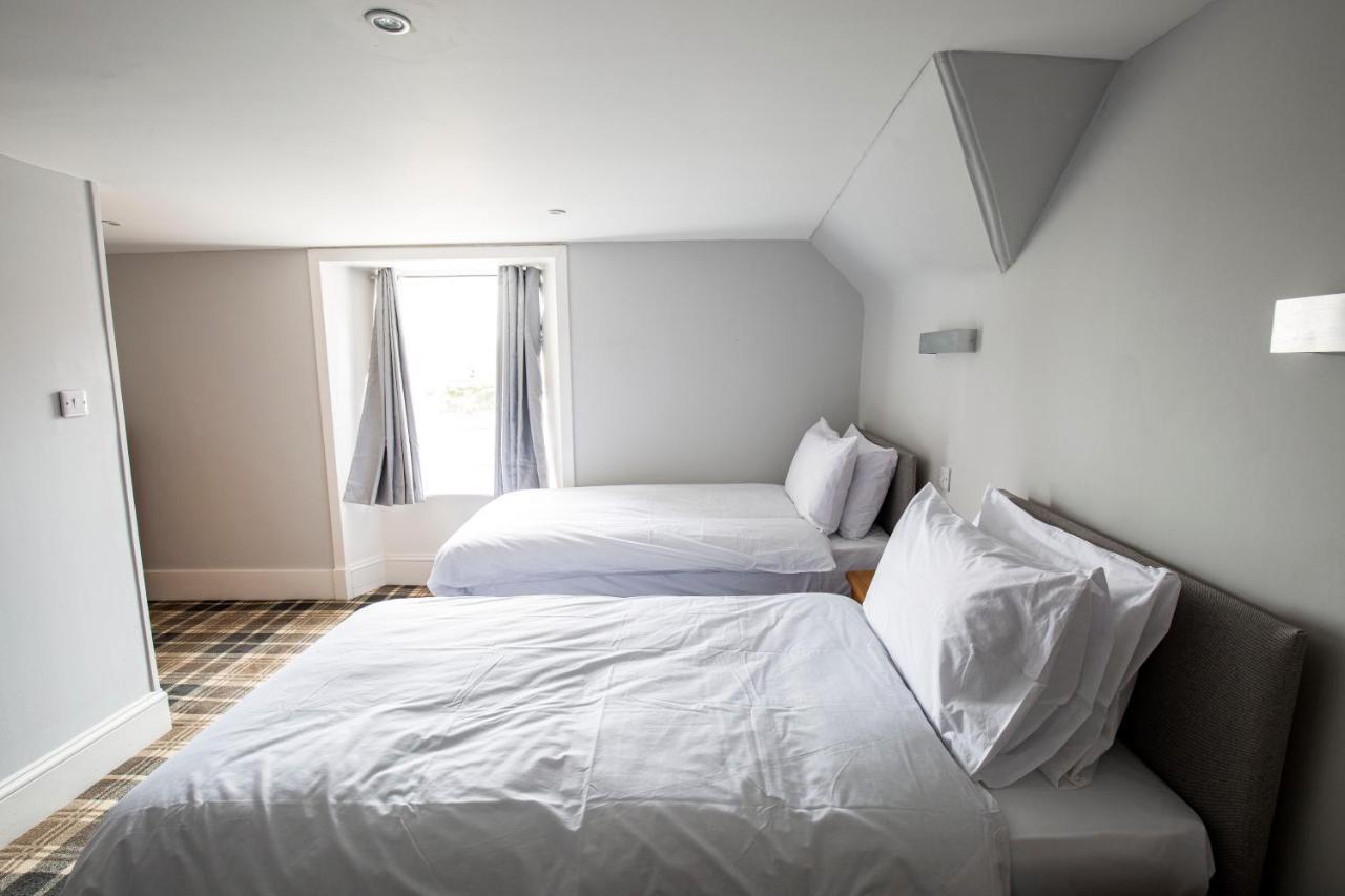 Crown Court Hotel 3*
