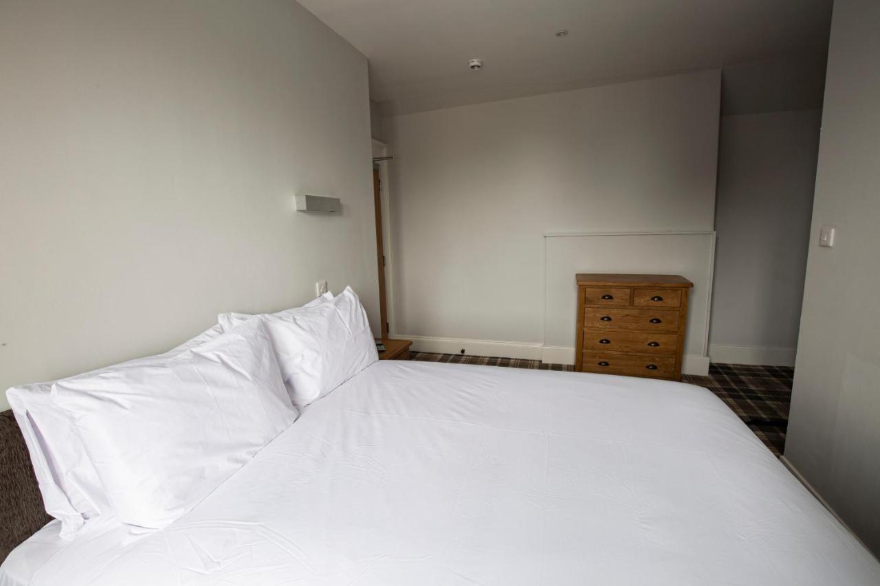 Hotel Crown Court 3*