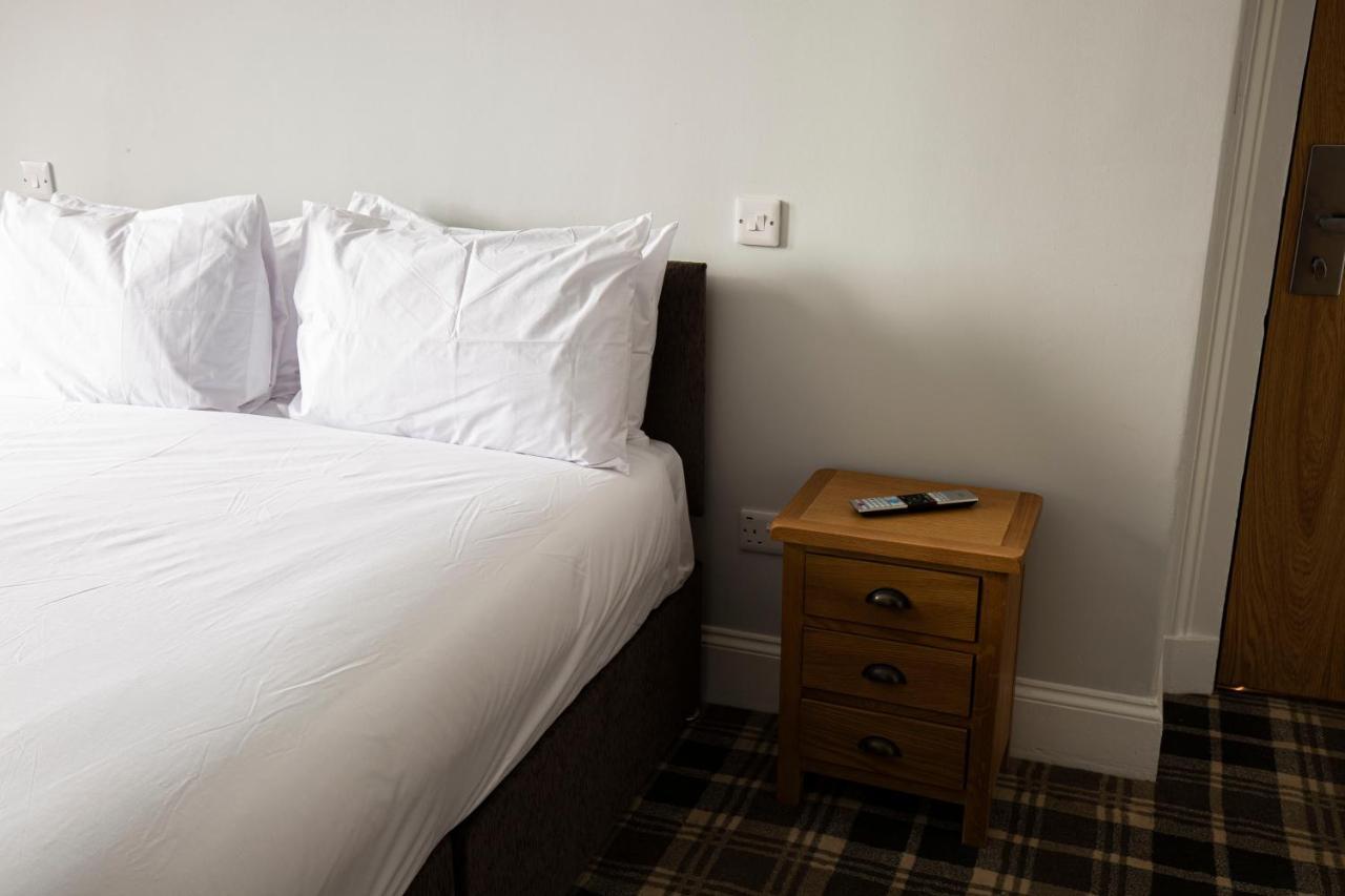 Hotel Crown Court