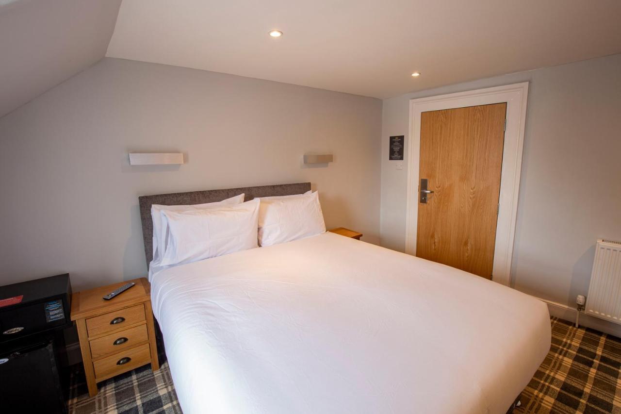 Hotel Crown Court 3*