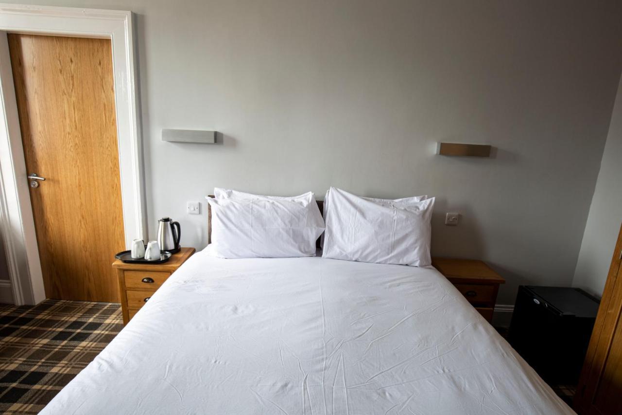Hotel Crown Court 3*