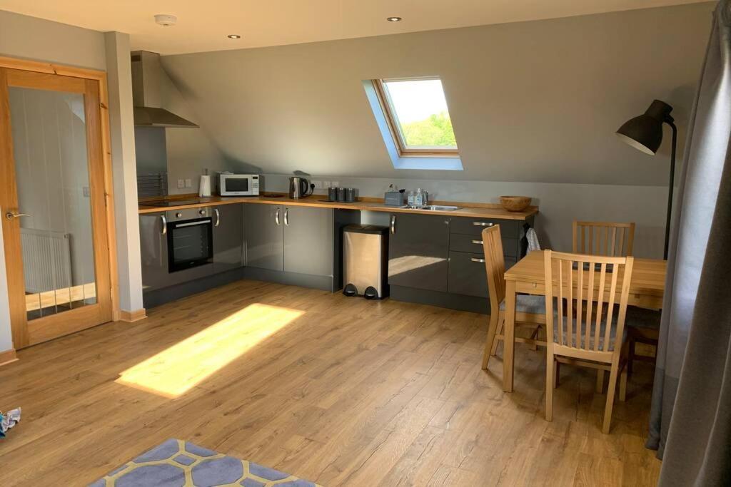The Nest - Near & Loch Ness Apartment Inverness