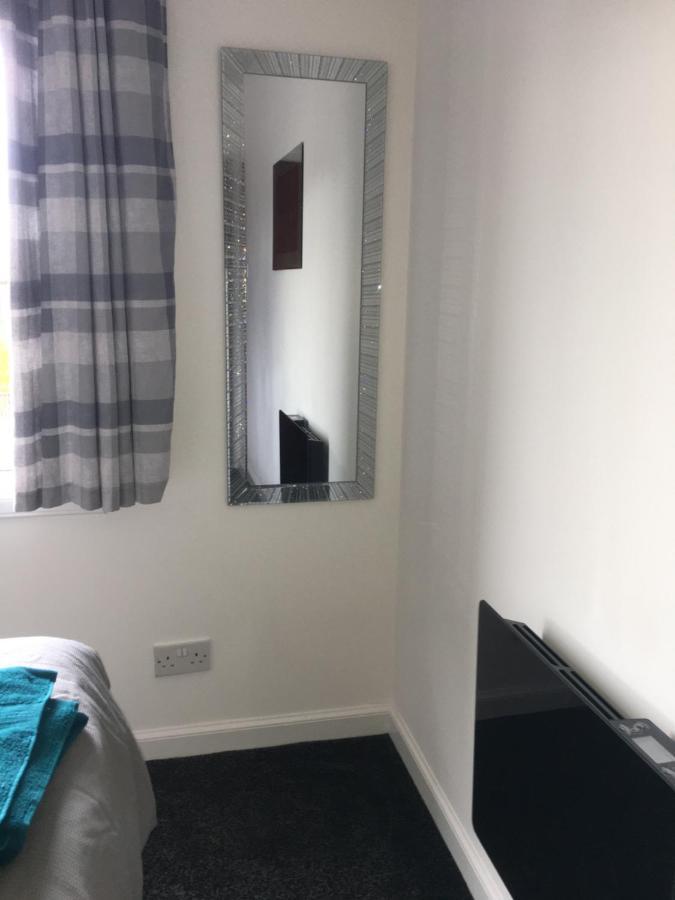 Modern 1 Bedroom Apartment