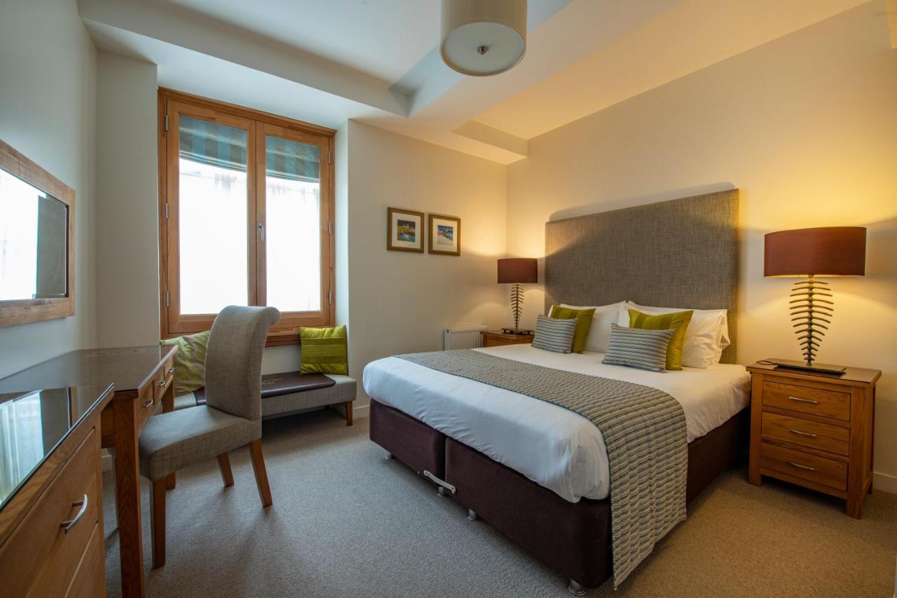 Inverness City Suites Apartment *