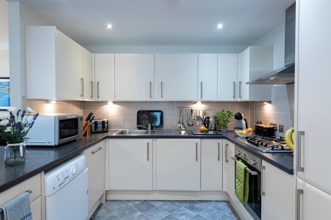 Inverness City Suites *
