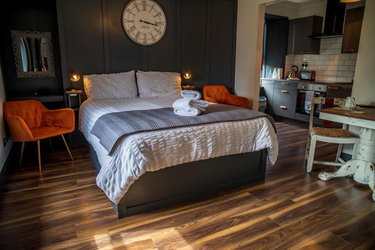 Caledonian Canal Apartment *