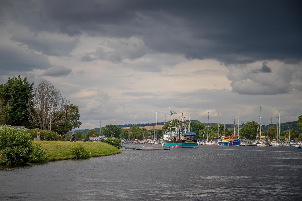 Caledonian Canal Apartment *