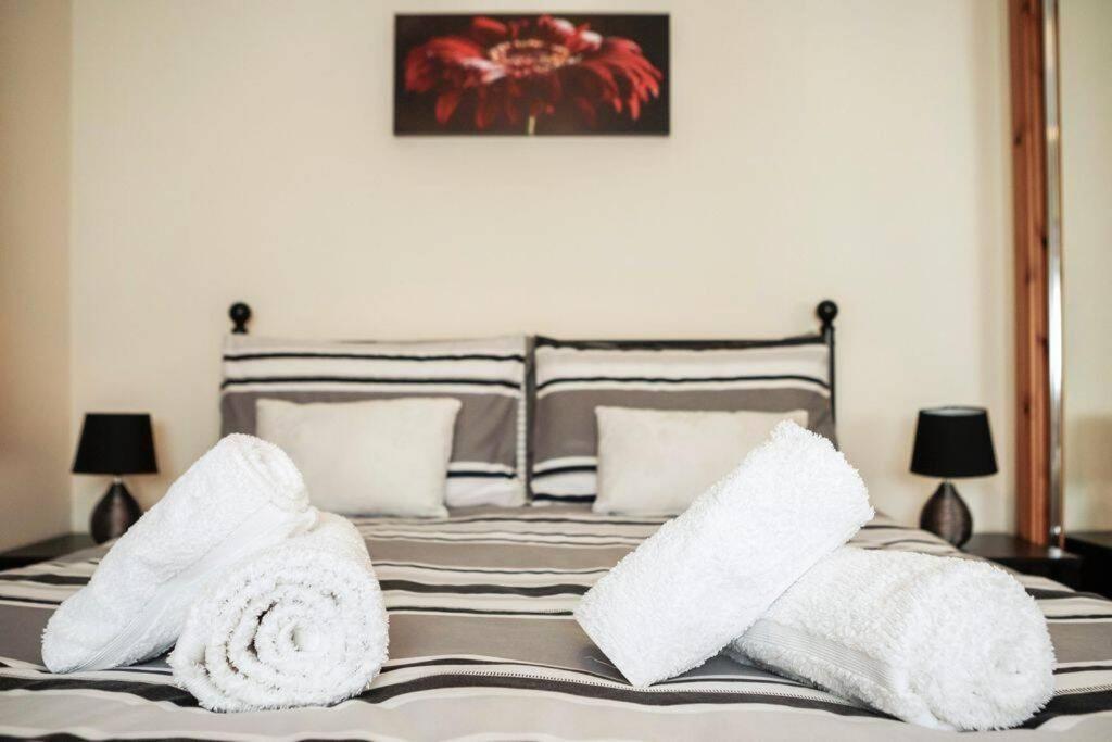 Casa de férias Modern 2 Bedroom Semi Detached House With Own Private Driveway