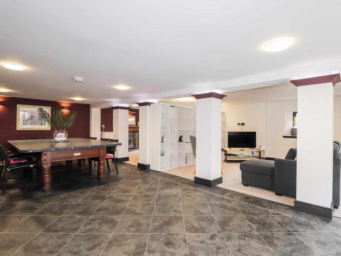 Mary Ann Apartment *