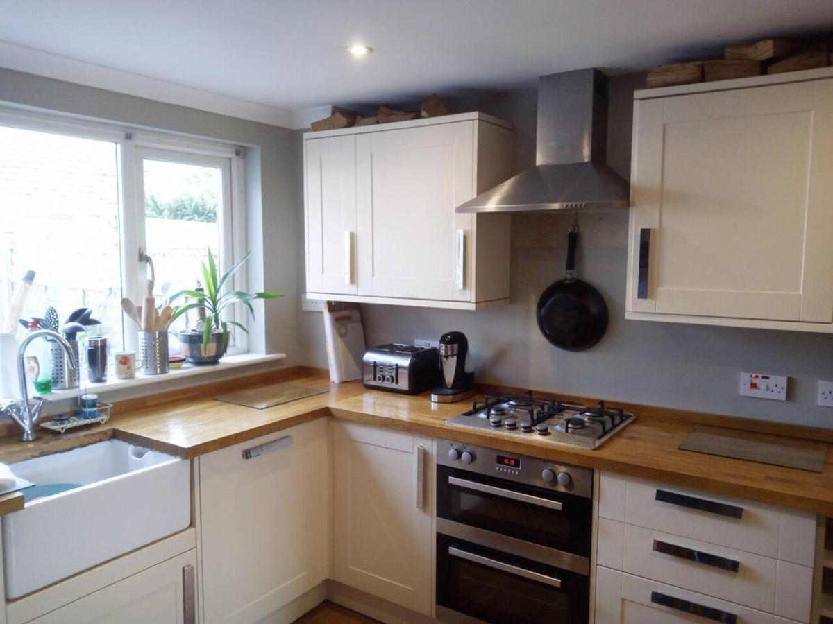 3-bed House 5 Minute Walk From Centre Holiday home
