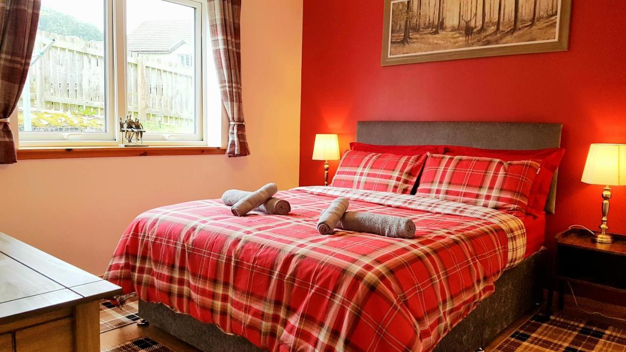 Hill View 2 Bedroom Free Parking Apartment Inverness