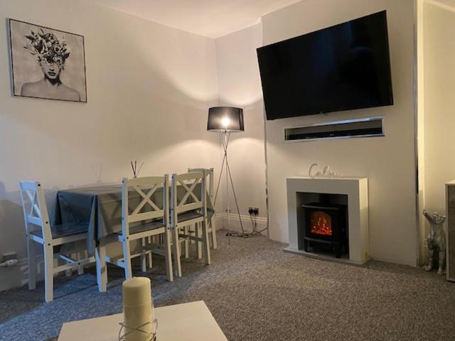 Apartment 63a Innes St