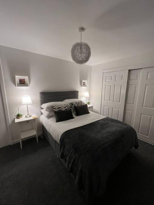 Delightful, 3 Bedroom House With Garden & Free Parking * Inverness