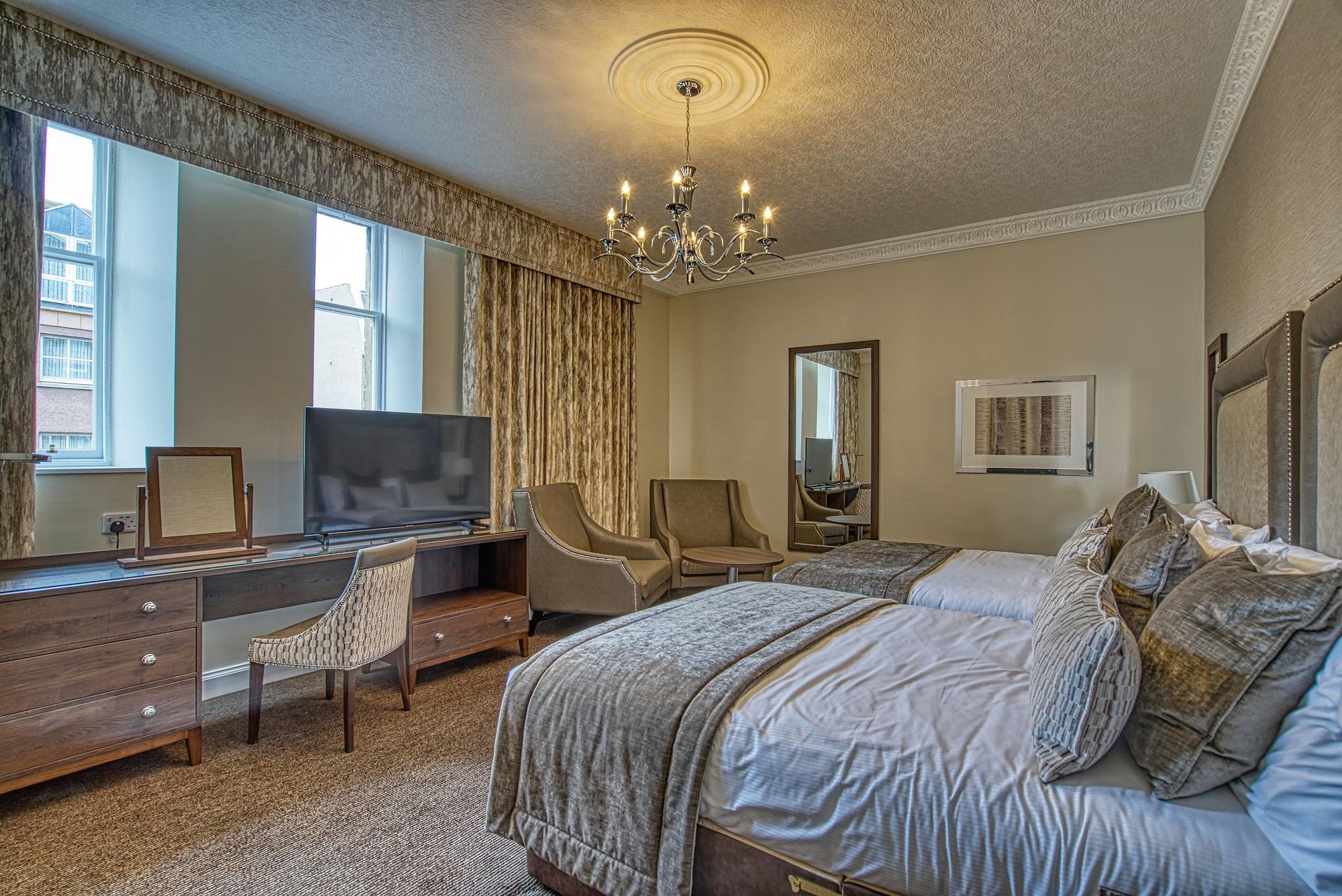 Western Palace & 4* Inverness
