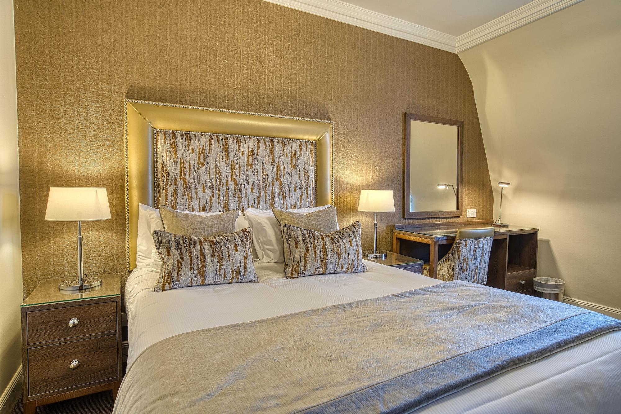 Western Palace & 4*