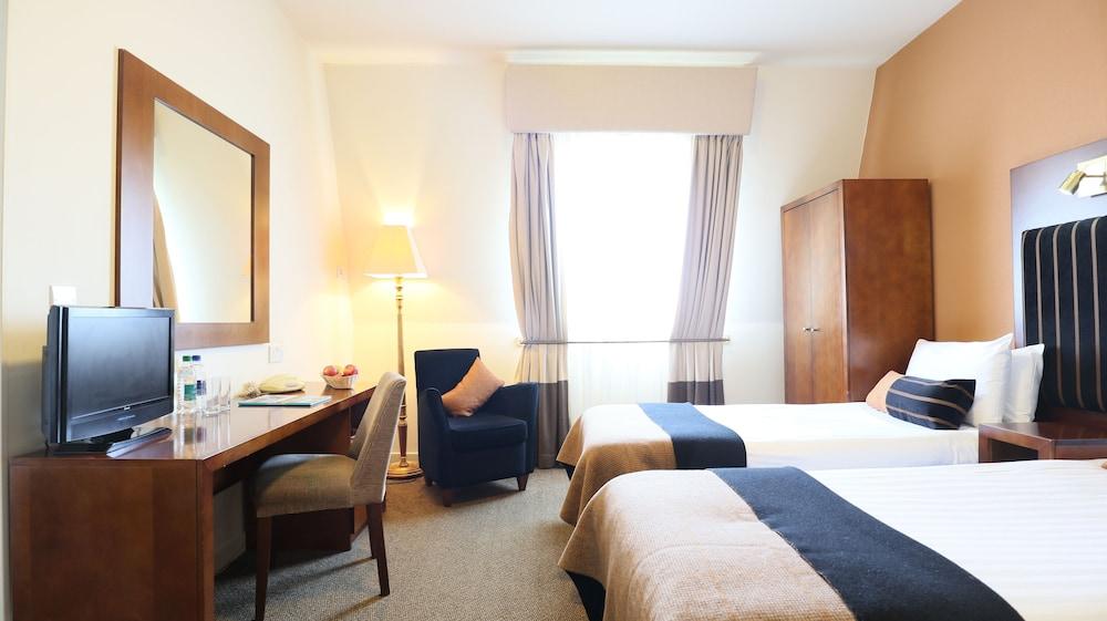Hotel Columba By Compass Hospitality