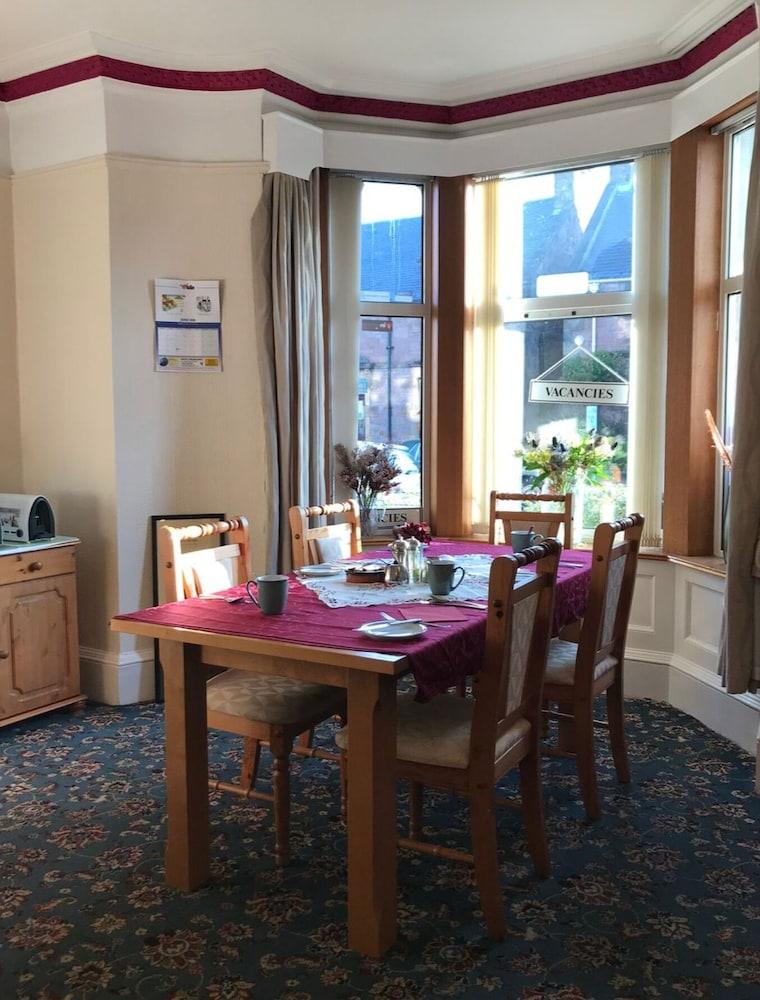 Cedar Bed & Breakfast Inverness