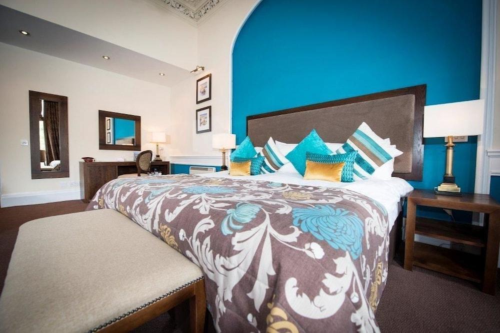 Columba By Compass Hospitality