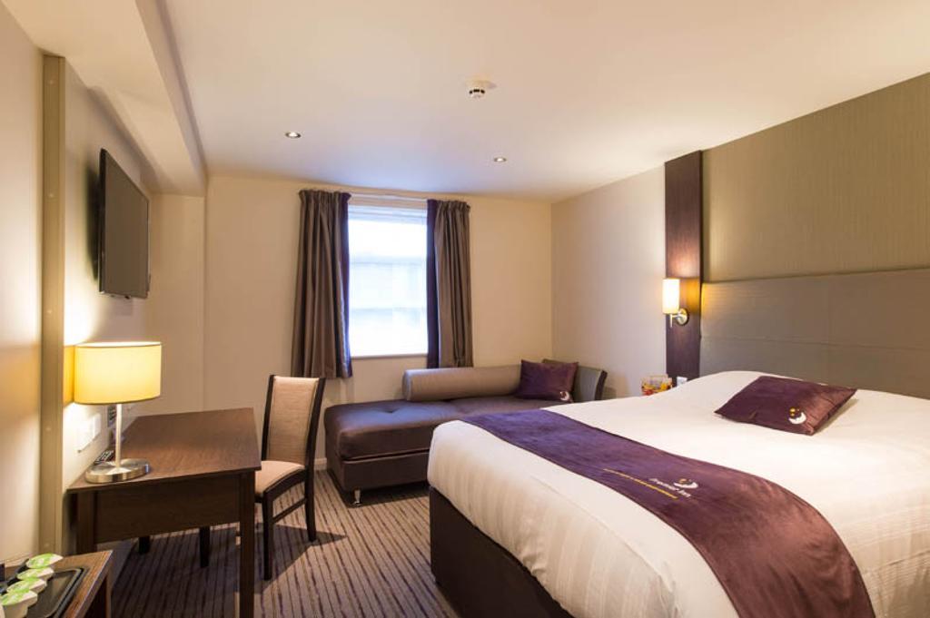 Hotel Premier East